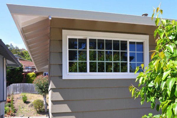 Exterior slider windows, Central Florida home